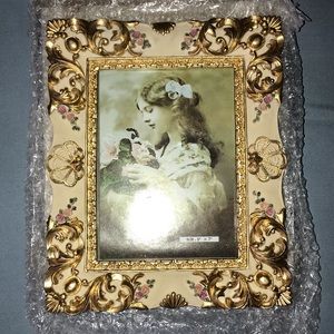 Beautiful Gold & Floral Picture Frame